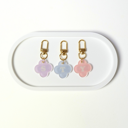 omamori charm – イニシャル〈P・R・S・T・Y / 即納〉